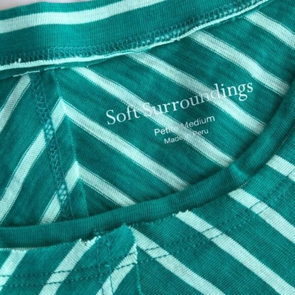 Soft Surroundings NWT Indra Stripe Tee Size Petite Medium Green Stripe Raw Edges - Picture 5 of 10